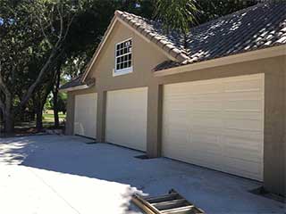 Door Maintenance | Garage Door Repair Bulverde, TX
